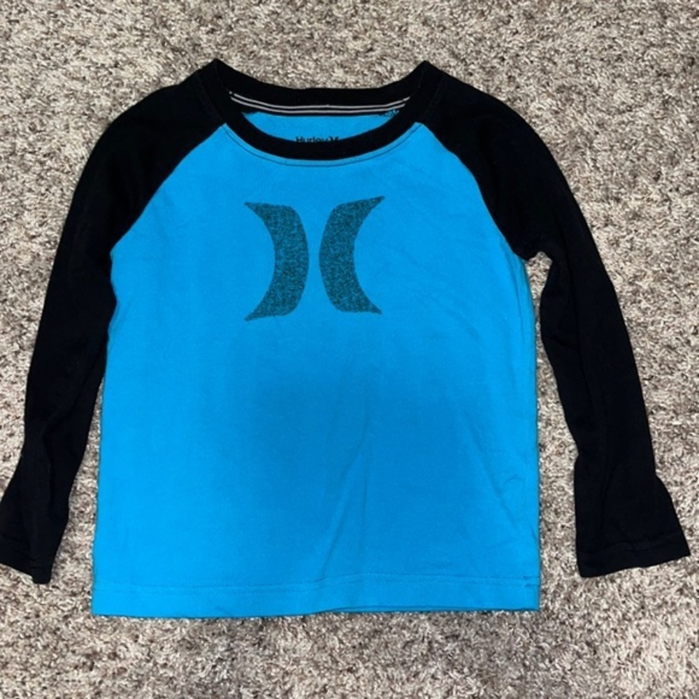 Hurley boys XS 4 baseball Henley tee